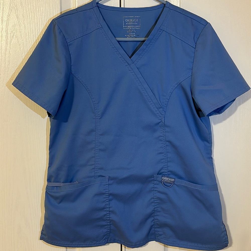 Cherokee Workwear Women’s scrub top